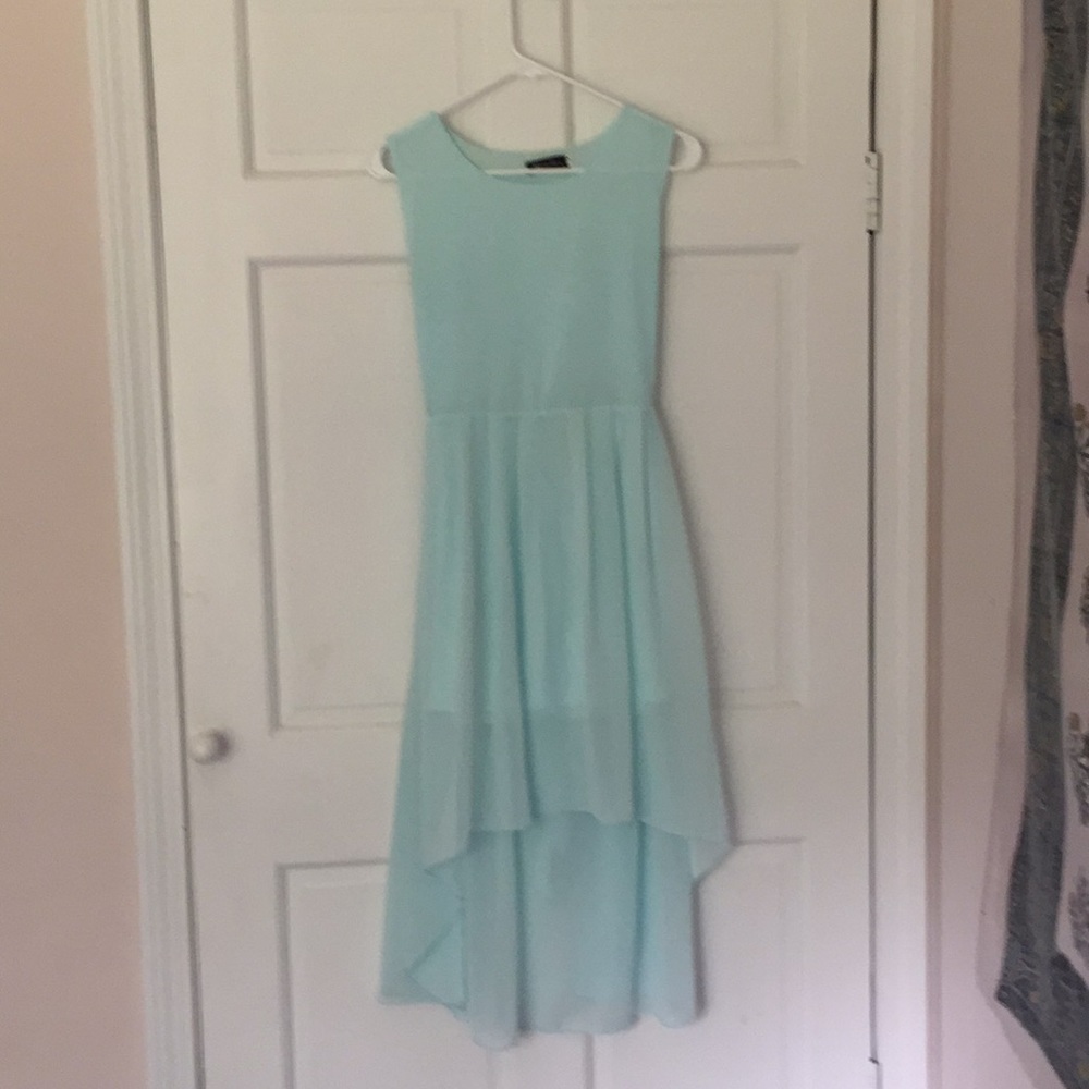 I am selling a very cute and comfy Meng Dress.